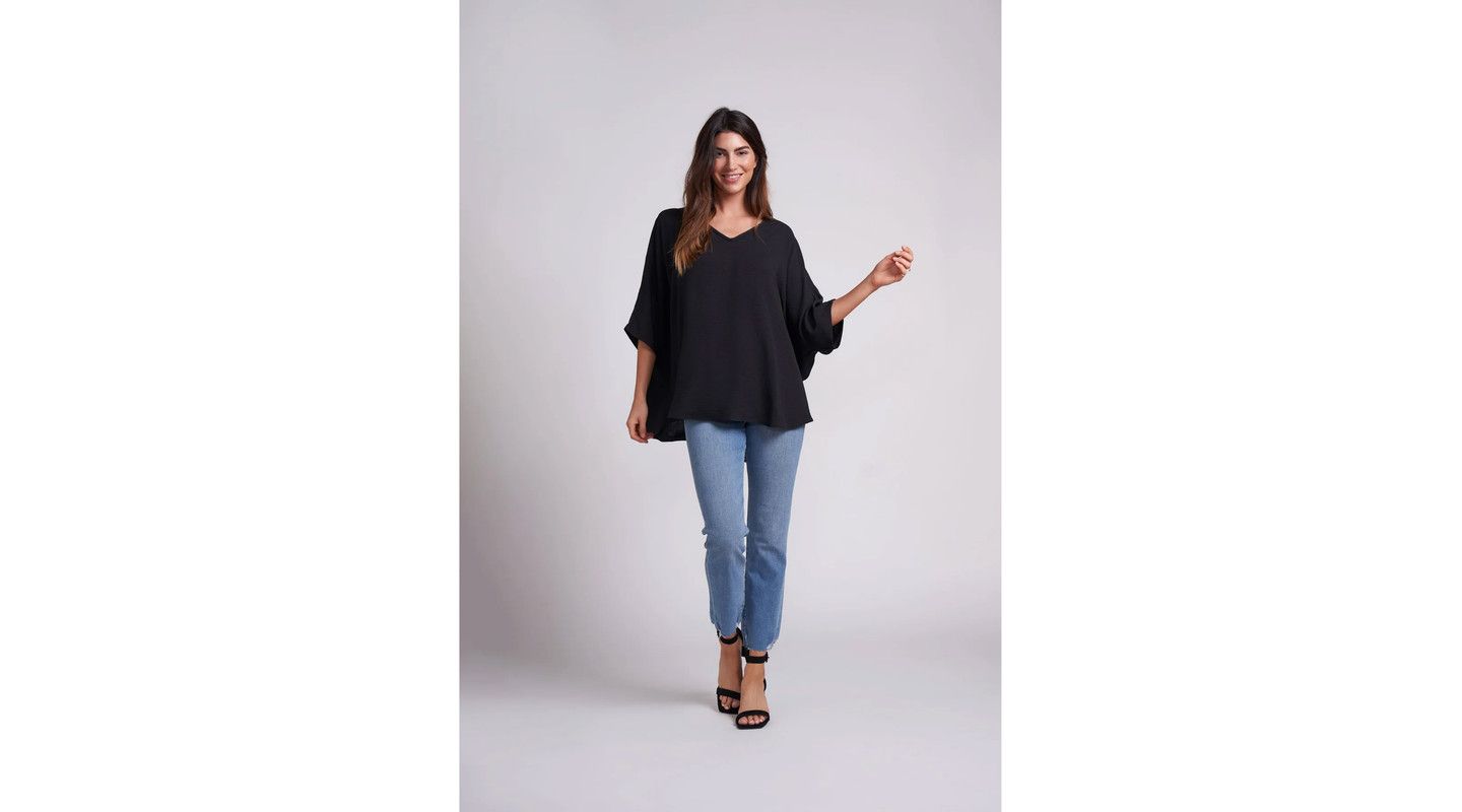 Женский топ Caldwell Collection Claire Very Oversided Lightwieght V-Neck, цвет: Чёрный — фото 3