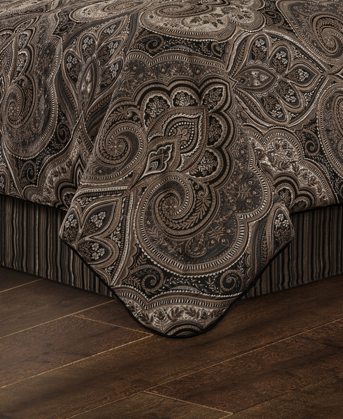J Queen New York Cipriana 4pc. Comforter Set, California King In Bronze