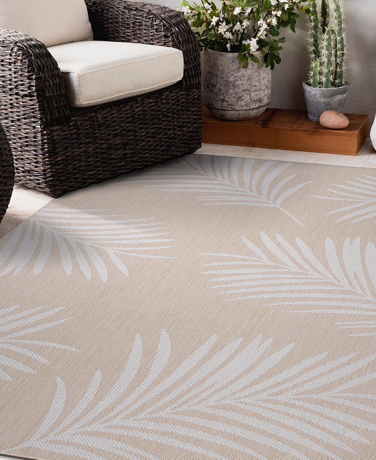 Main Street Rugs Bays Outdoor 111 Area Rug