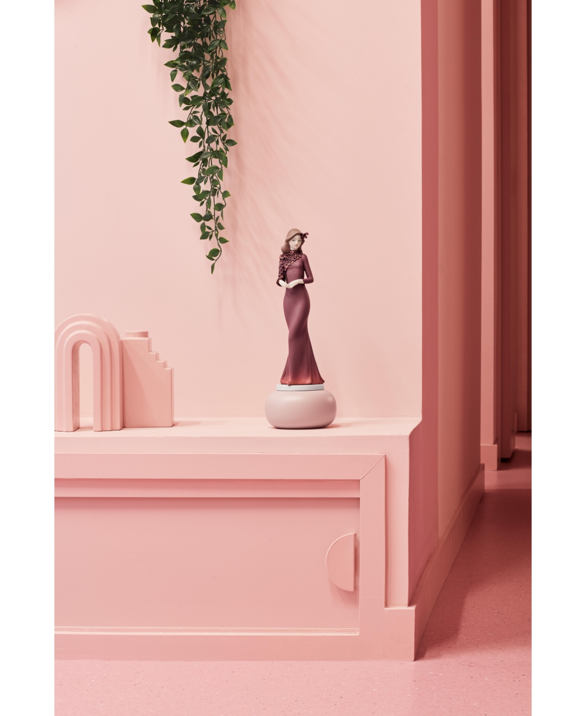 Lladrò Haute Allure Timeless Style Limited Edition Sculpture In Multi