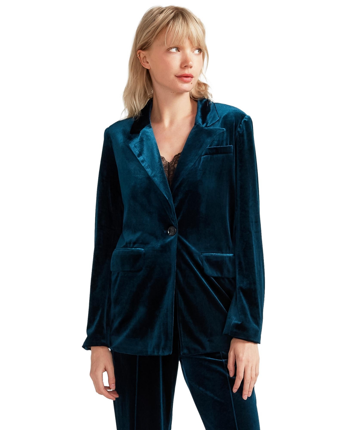 Belle & Bloom Eternity Velvet Blazer
