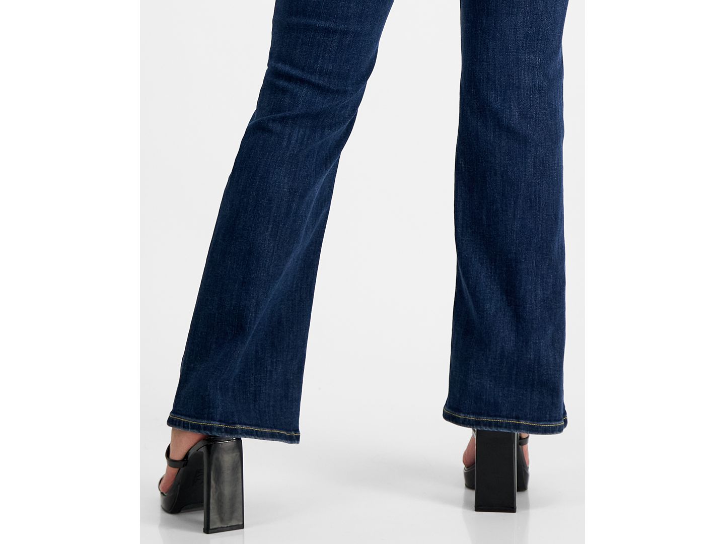 Женские джинсы I.N.C. International Concepts Petite Mid-Rise Bootcut Denim Jeans, цвет: Тёмный индиго — фото 4