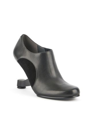 United Nude
