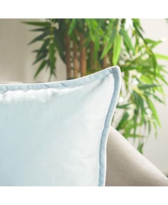 Lornis 18" x 18" Pillow