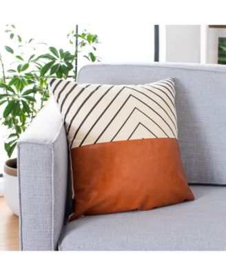 Trini 18" x 18" Pillow