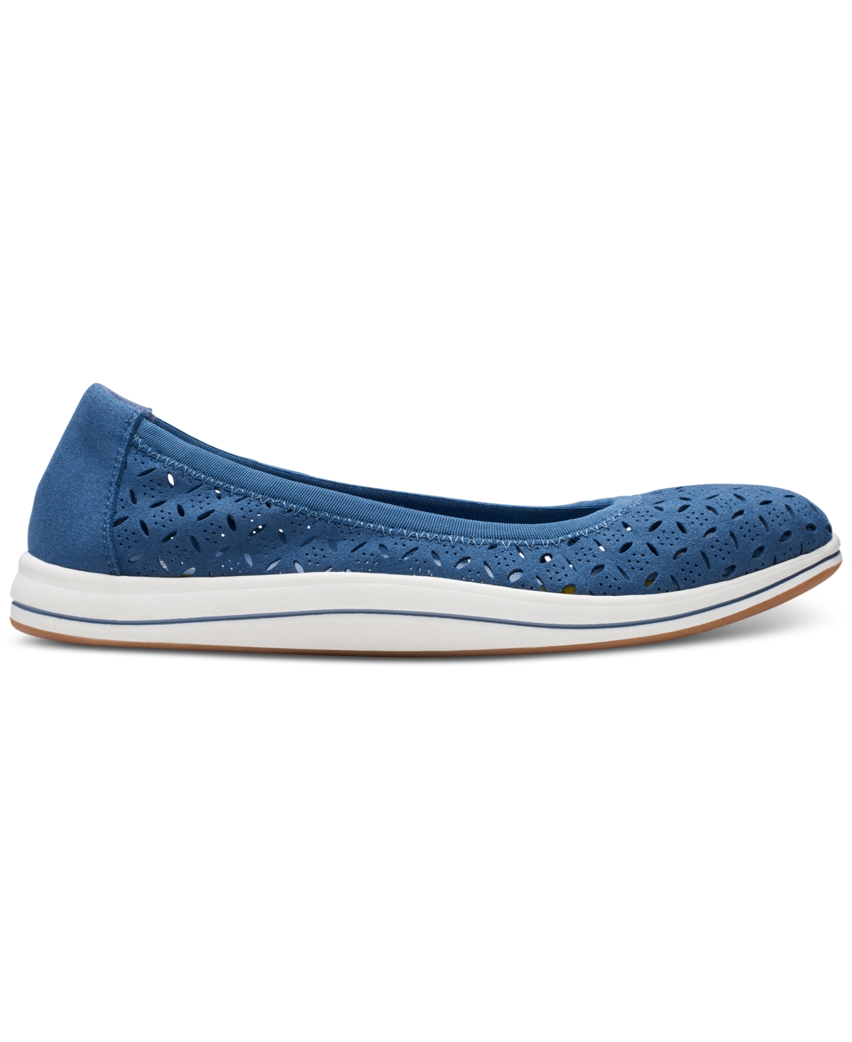 Clarks Women's Cloudsteppers Breeze Roam Perfed Flats