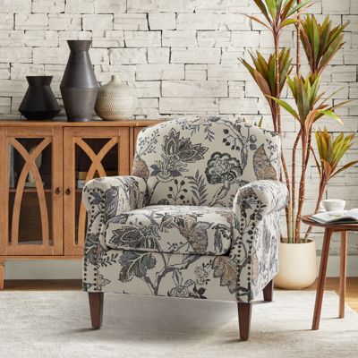 Solid Wood Nailhead Trim Gianluca Traditional Armchair