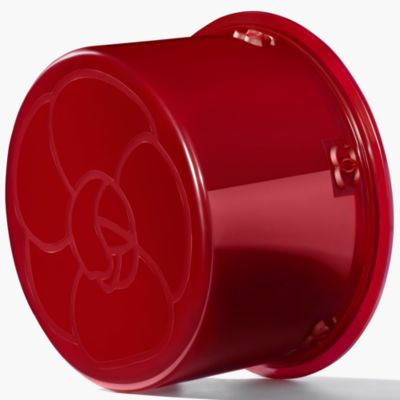 CHANEL Smooths – Nourishes – Protects