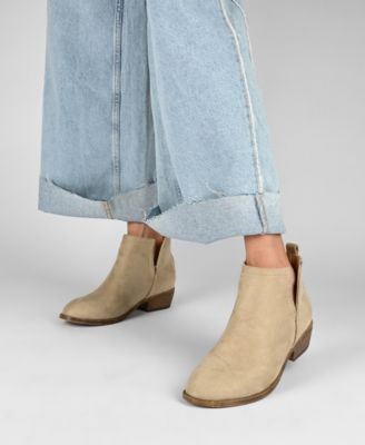 Women's Rimi Notched Ankle Stacked Heel Booties