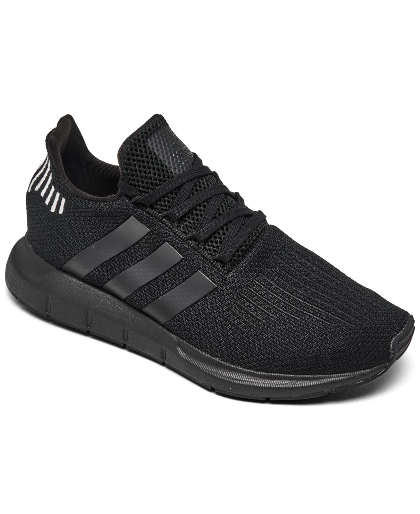 Женские кроссовки adidas Swift Run 1.0 Casual, цвет: Чёрный — фото 1