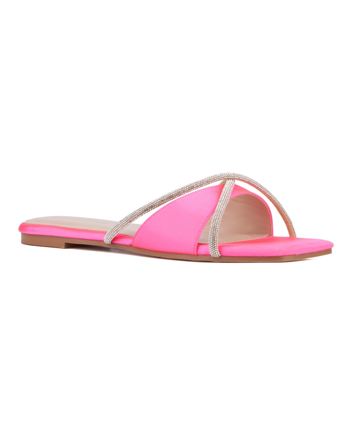 Fashion To Figure Women's Sylvie Flat Sandal - Wide Width