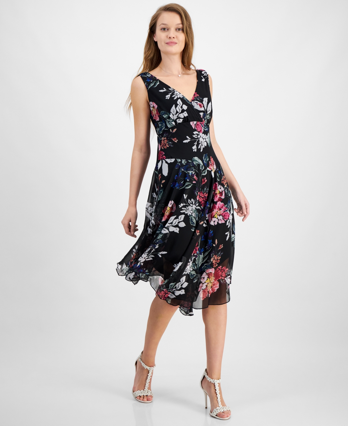 Connected Petite Floral-print Sleeveless Midi Dress In Black