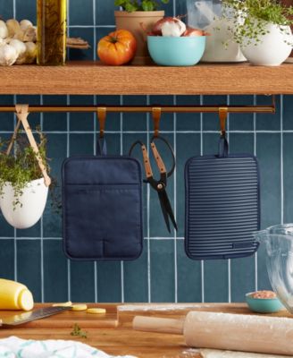 Ribbed Soft Silicone Pot Holder 2-Pack Set, 7" x 9"