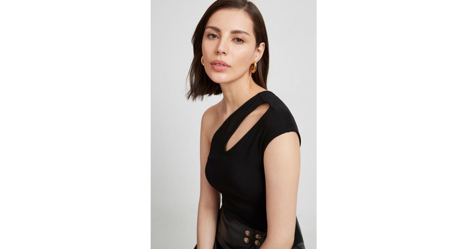 Women's Yara Sleeveless One-Shoulder Cutout Fitted Jersey Top