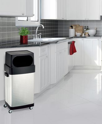 17-Gallon Wheeled Trash Bin