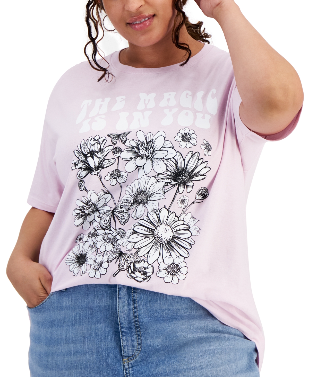 Plus Size The Magic Is In You Graphic T-Shirt - Lilac Snow