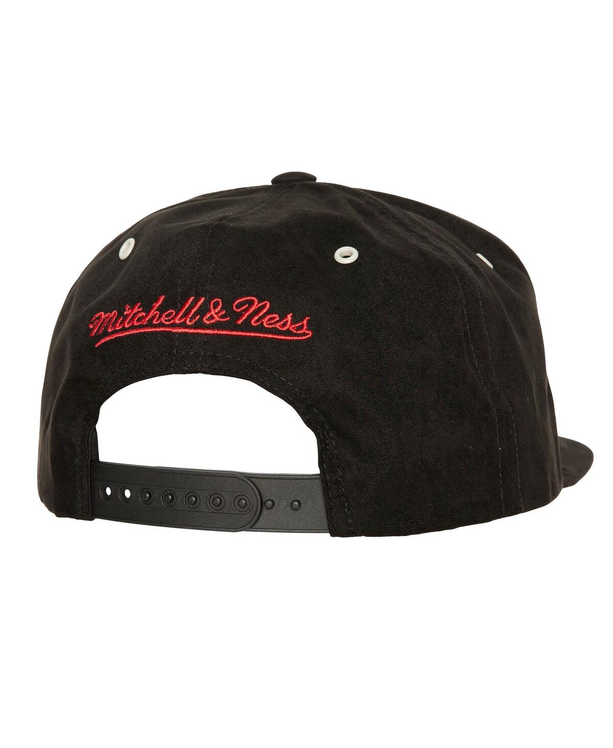 Men's Mitchell & NessChicago Bulls Day 4 Snapback Hat - Black