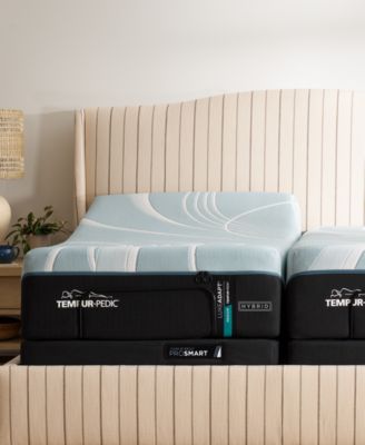 LuxeAdapt 2.0 13" Medium Hybrid Mattress Set - King