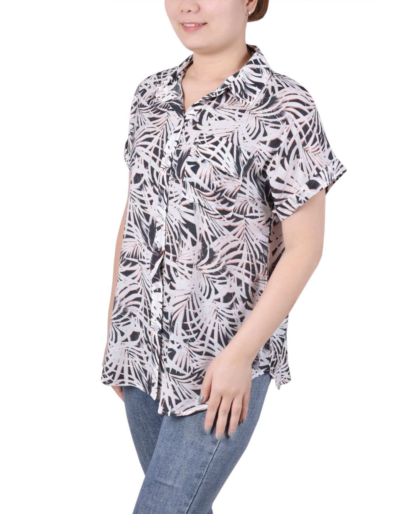 Женская блузка NY Collection Short Rolled Sleeve Button Front, цвет: Чёрный — фото 3