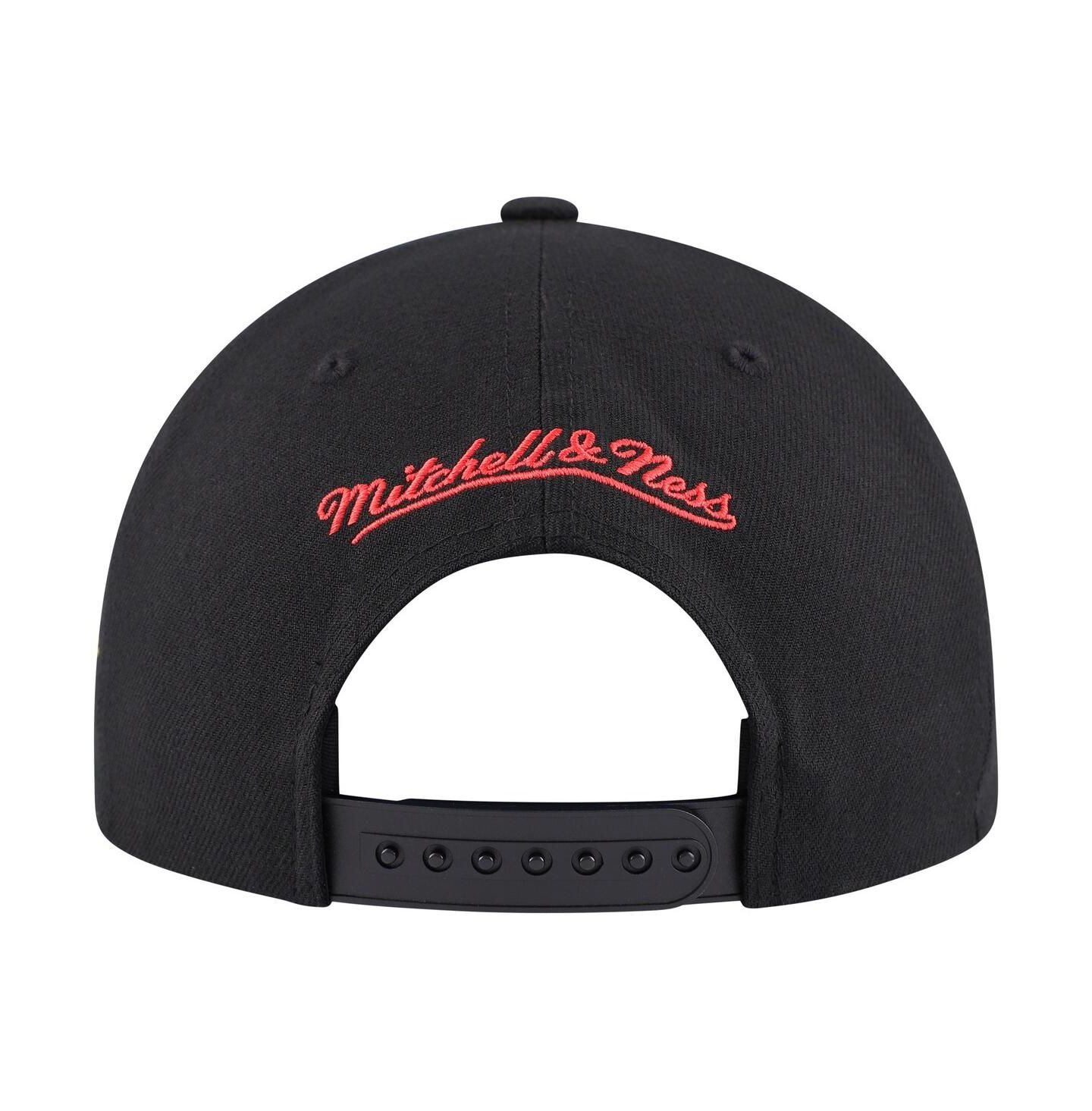 Мужская кепка Mitchell & Ness Black Vancouver Canucks Core Team Script 2.0 Snapback Hat — фото 2