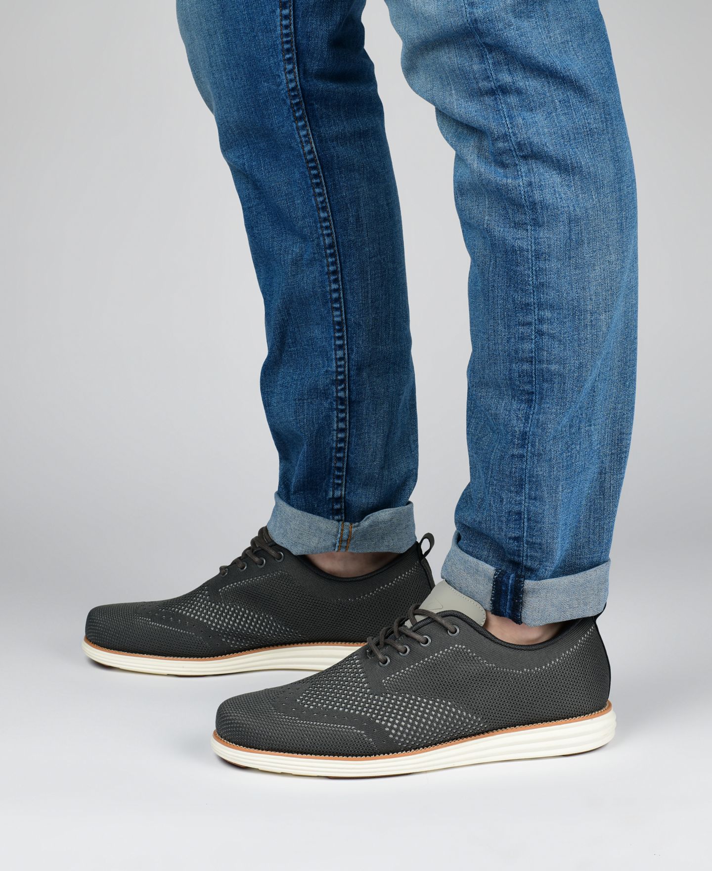 Мужские туфли Vance Co. Ezra Tru Comfort Foam Knit Wingtip Dress Shoes, цвет: Чёрный — фото 6
