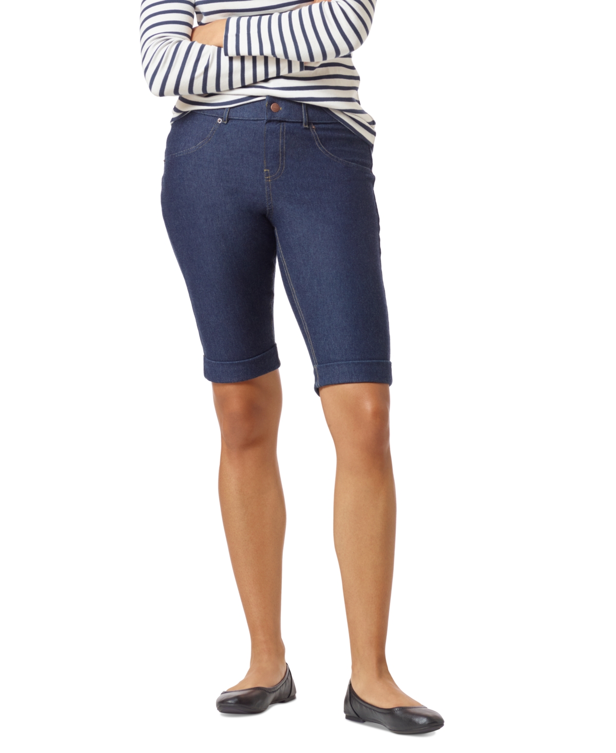 Shop Hue Women's Cuffed Essential Pull-on Denim Shorts In Deep Indigo