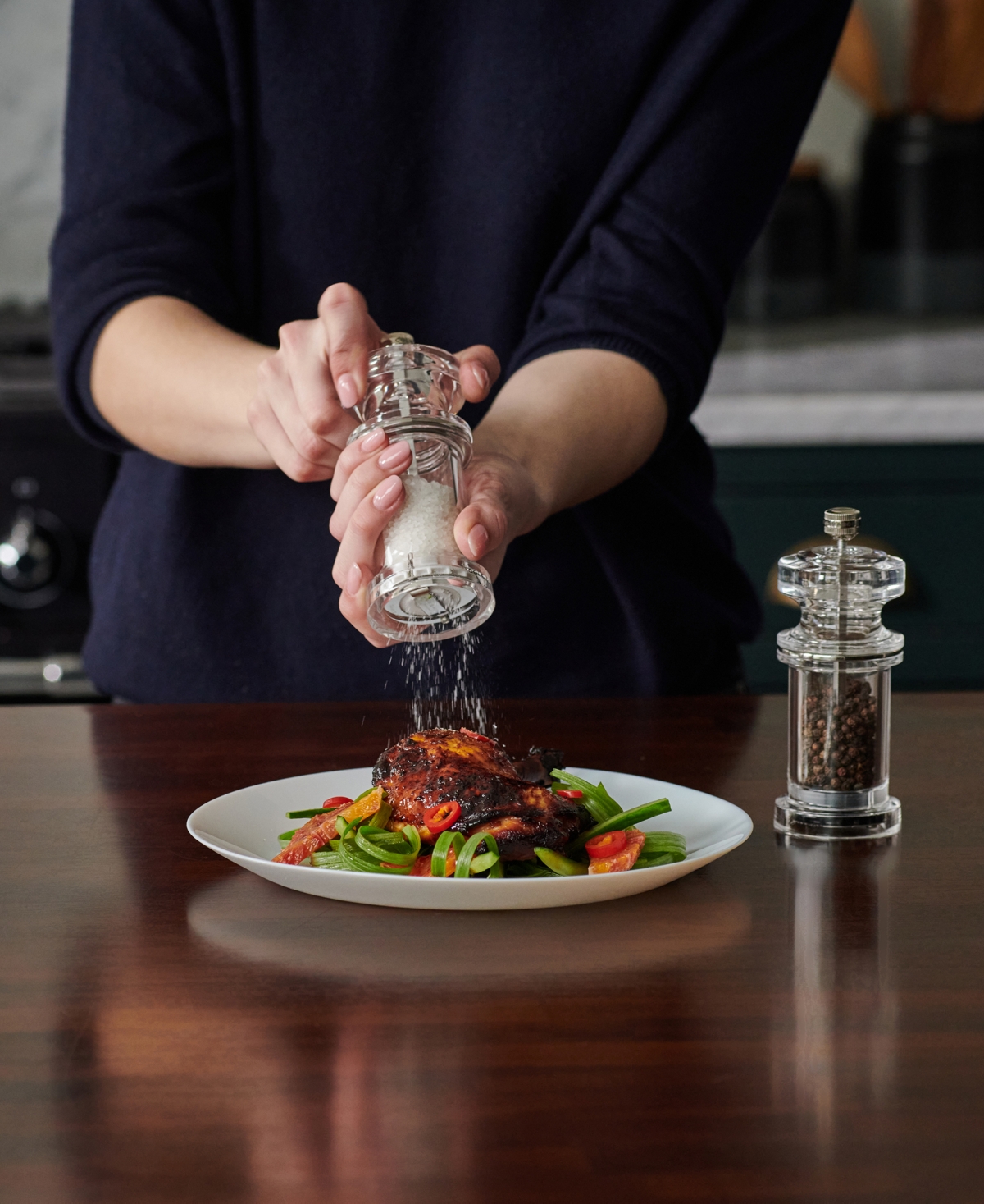 Cole & Mason Acrylic 5.5" Salt & Pepper Mill Gift Set In No Color