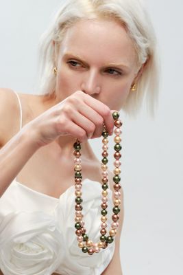 Shell Pearl Necklace with Gem-Encrusted Carabiner Lock (Small)