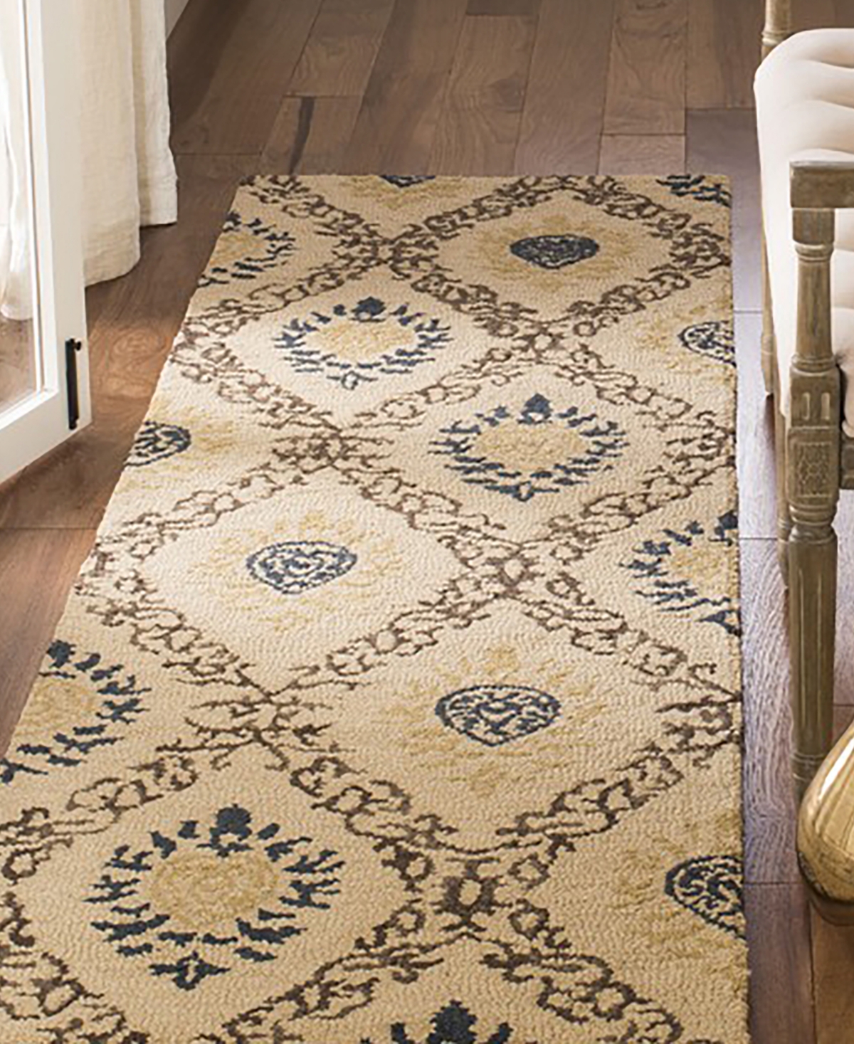 Safavieh Antiquity At460and Multi Area Rug - Gold