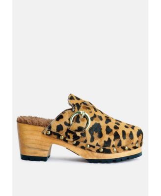 PRUNUS Womens Buckled Suede Round Toe Mule Clogs