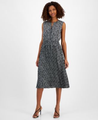 T Tahari - Women's Printed Split-Neck Fit & Flare Sleeveless Dress