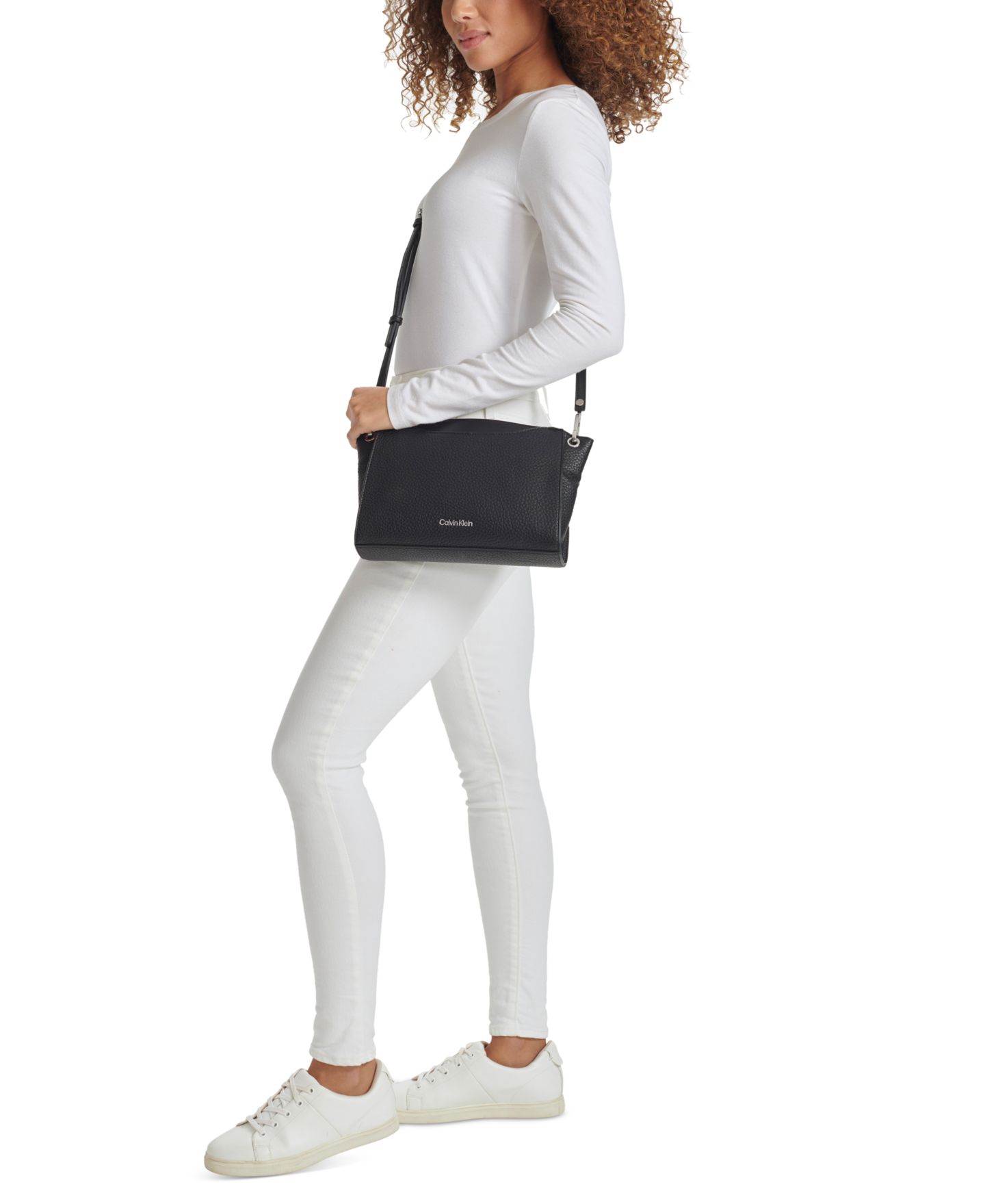 Женская сумка Calvin Klein Garnet Adjustable Top Zipper Crossbody, цвет: Чёрный серебряный — фото 6