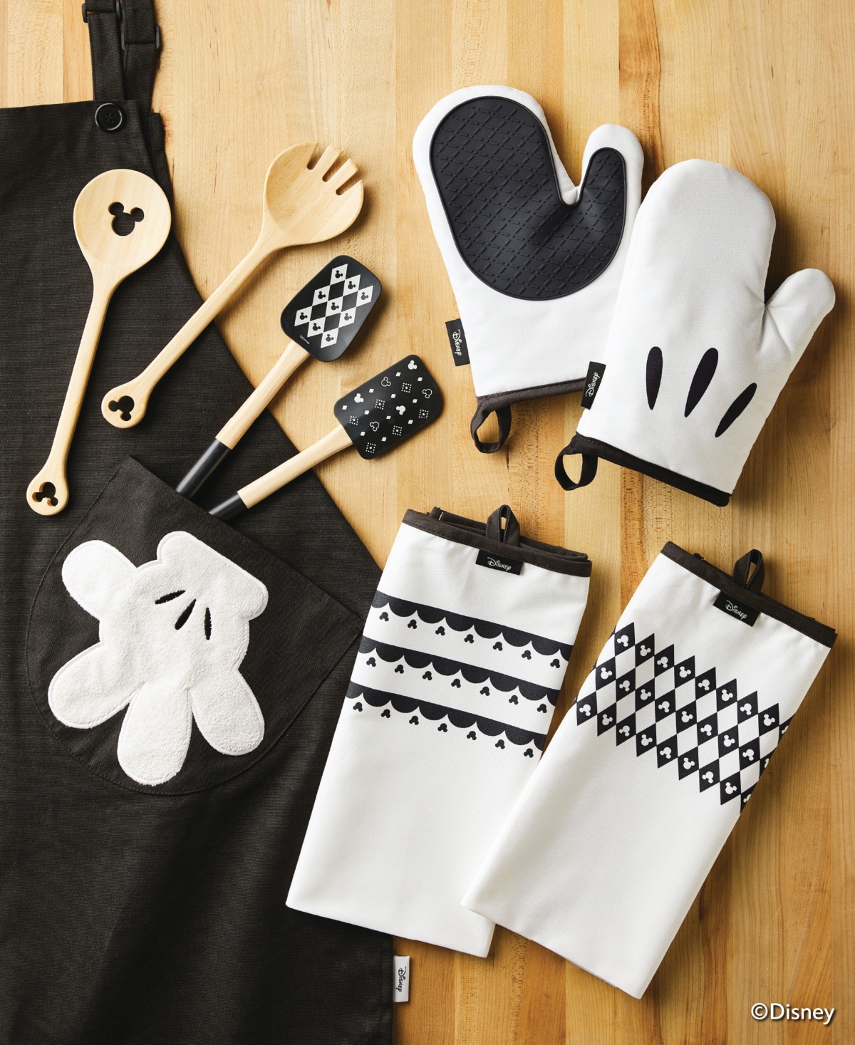 Disney Monochrome Cotton Adjustable Apron In Black