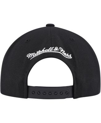 Mitchell Ness Men's Black Toronto Maple Leafs Core Team Script 2.0 Snapback Hat