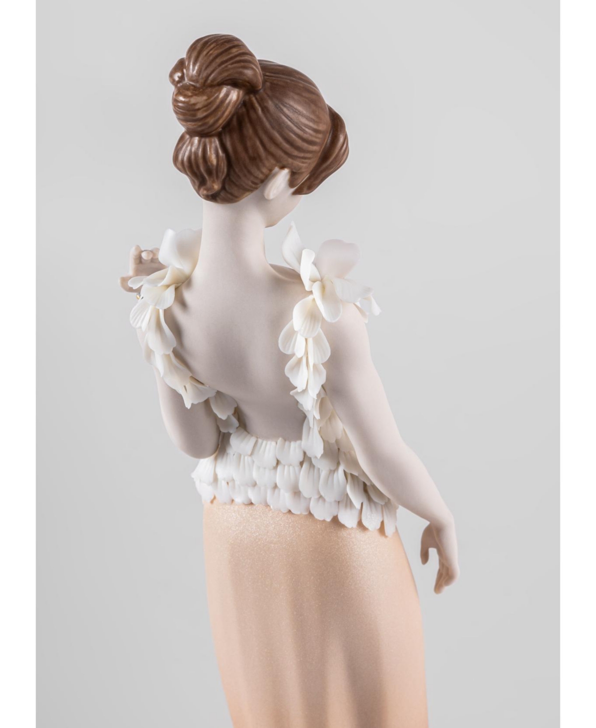 Lladrò Exquisite Embroidery Sculpture. Limited Edition In Multi