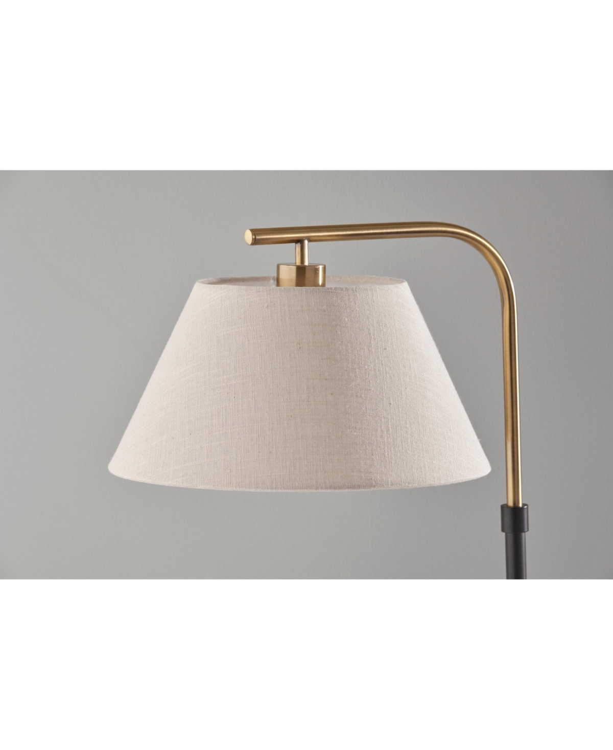 Adesso 21.25" Fletcher Table Lamp In Black,antique-like Brass