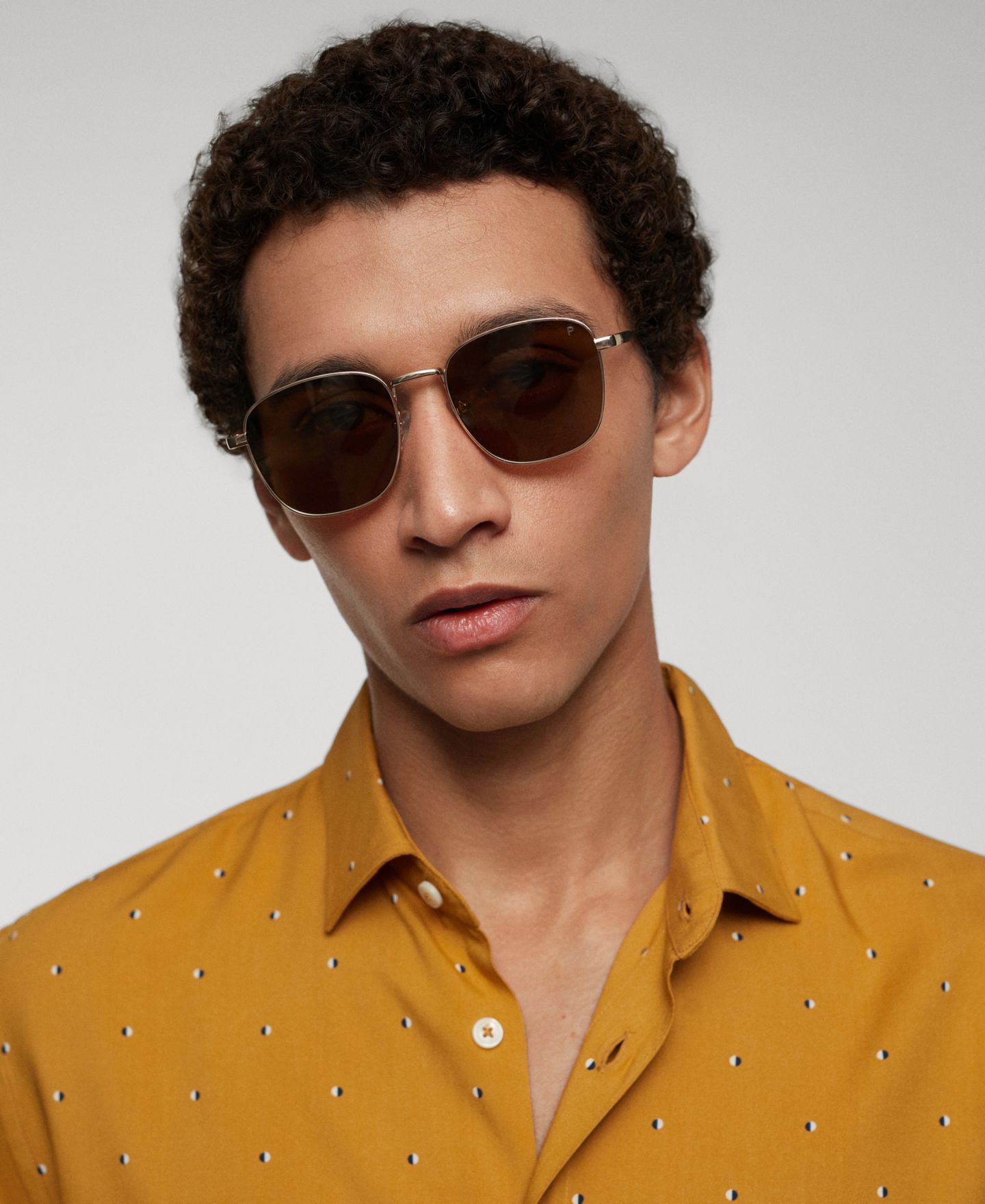 Мужская рубашка Mango Mirco-Print Short Sleeve, цвет: Бежевый — фото 4