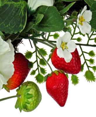 22 Petunia and Strawberry Wreath