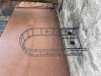 Metal Garden Arch for Support and Events