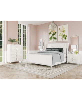 Furniture - Warlington King 3 Pc. Set (Bed, Chest & Nightstand)