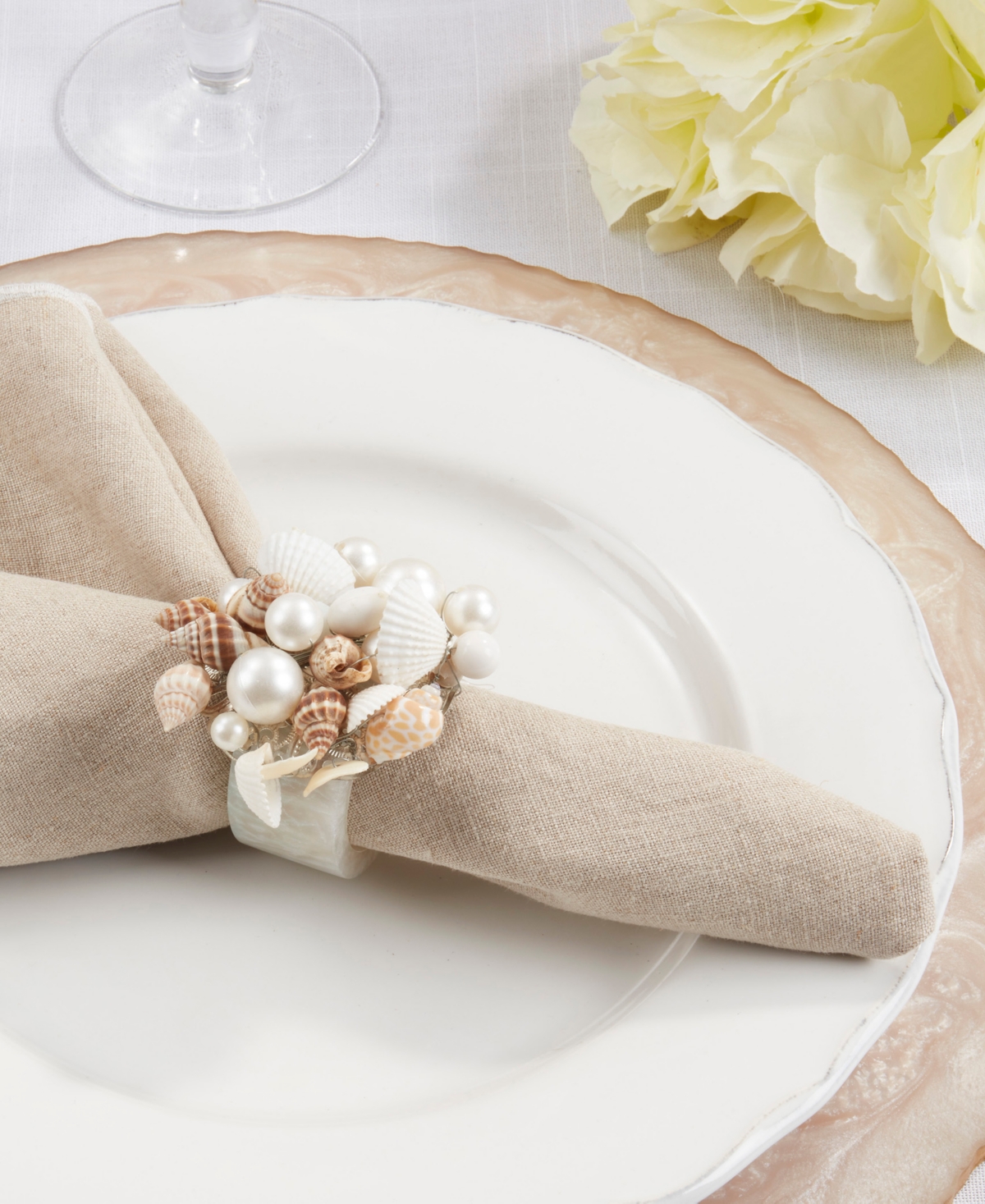 Saro Lifestyle Seashore Splendor Beaded Resin Napkin Ring Set Of 4, In Ivory