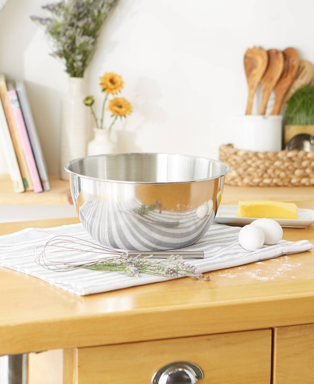 Rsvp International Endurance Stainless Steel 6 Qt Mixing Bowl In Silver