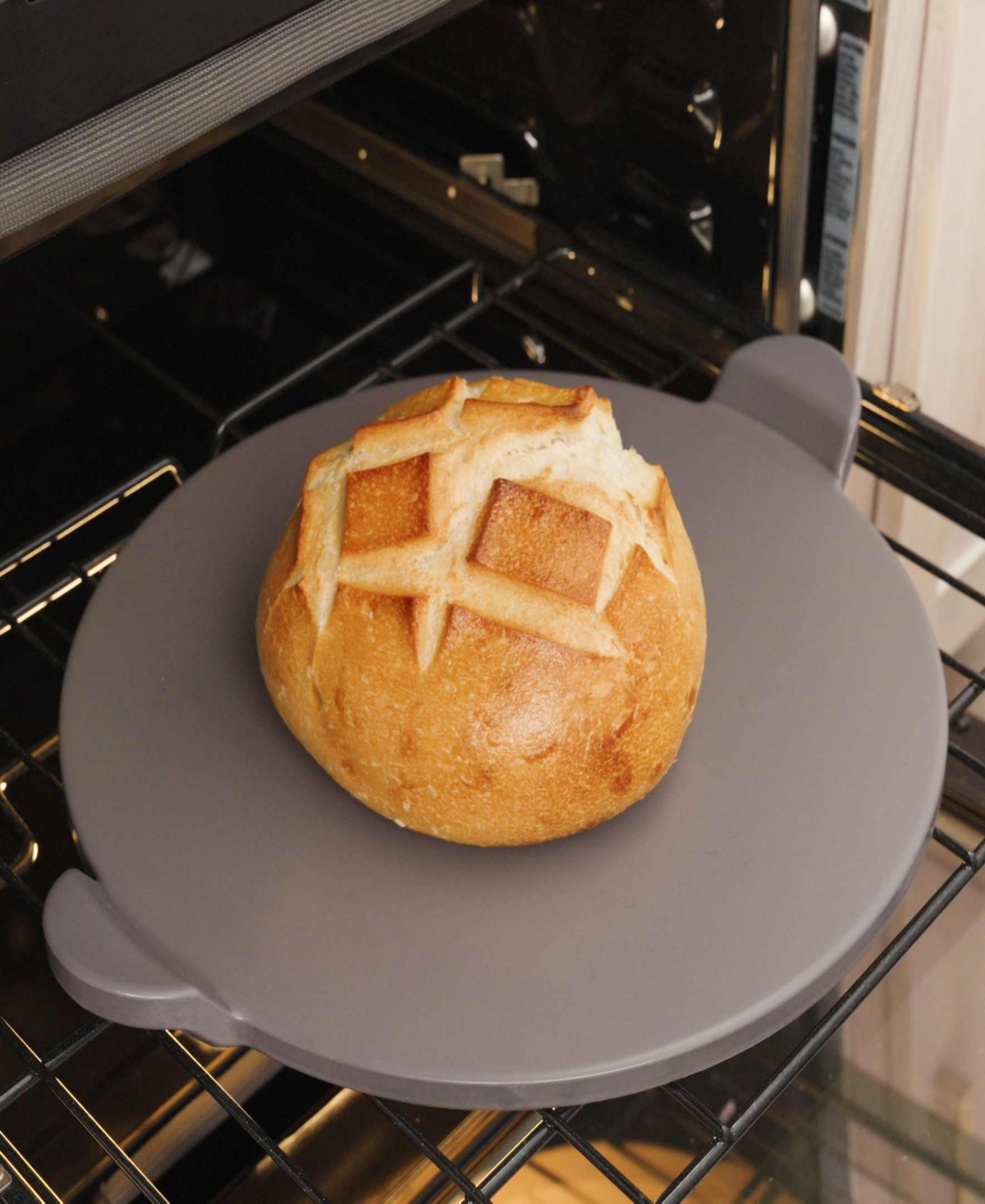 Old Stone 15 Inch Glazed Round Pizza Stone With Handles Heat Resistant Up To 1,100°f. Ideal For Use In Residen In Gray