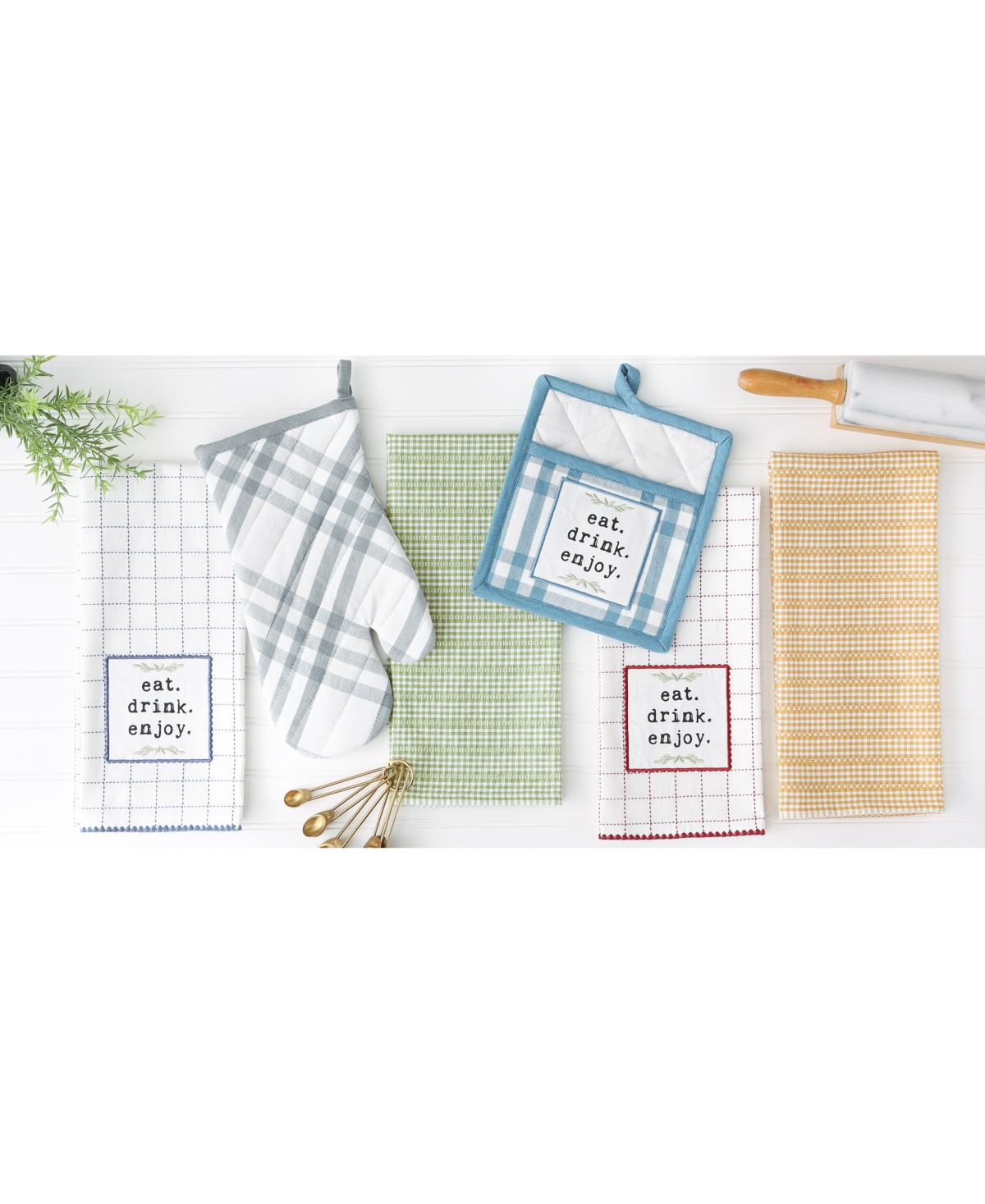 Design Imports Home Sweet Farmhouse Kitchen Collection, Potholder/oven Mitt/dishtowel Set, Barn Red, 4 Count In Barn Red