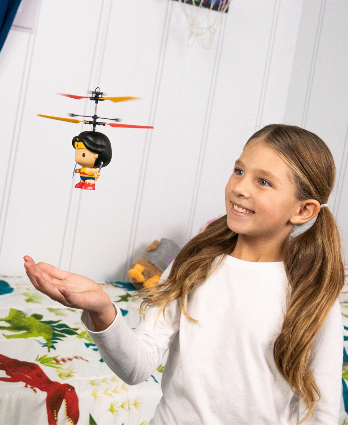 World Tech Toys Dc Wonder Woman 3.5 Inch Flying Character Ufo Helicopter In Multi