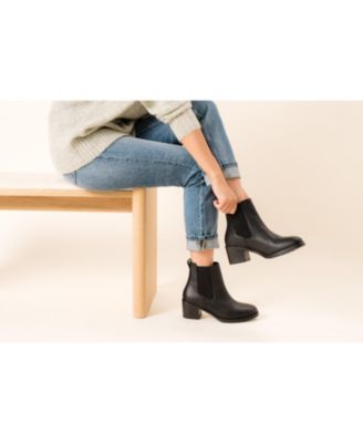 Women's Ana Go-To Heeled Chelsea Boot