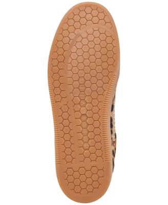 Women's Notice Stitch Low-Profile Lace-Up Sneakers