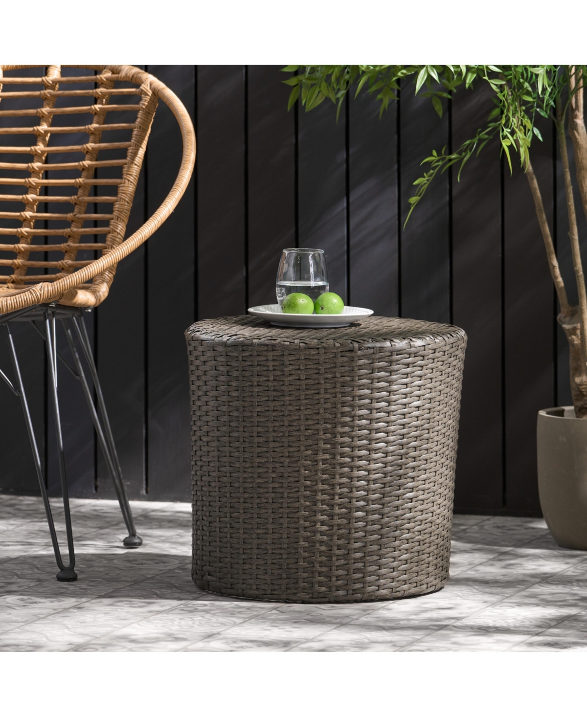 Simplie Fun Stylish Wicker Barrel Side Table | Durable & Convenient Outdoor Accent