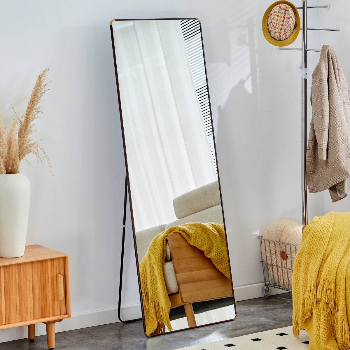 Streamdale Furniture Illuminating Full-Body Mirror Transform Your Space, Reflect Your Beauty