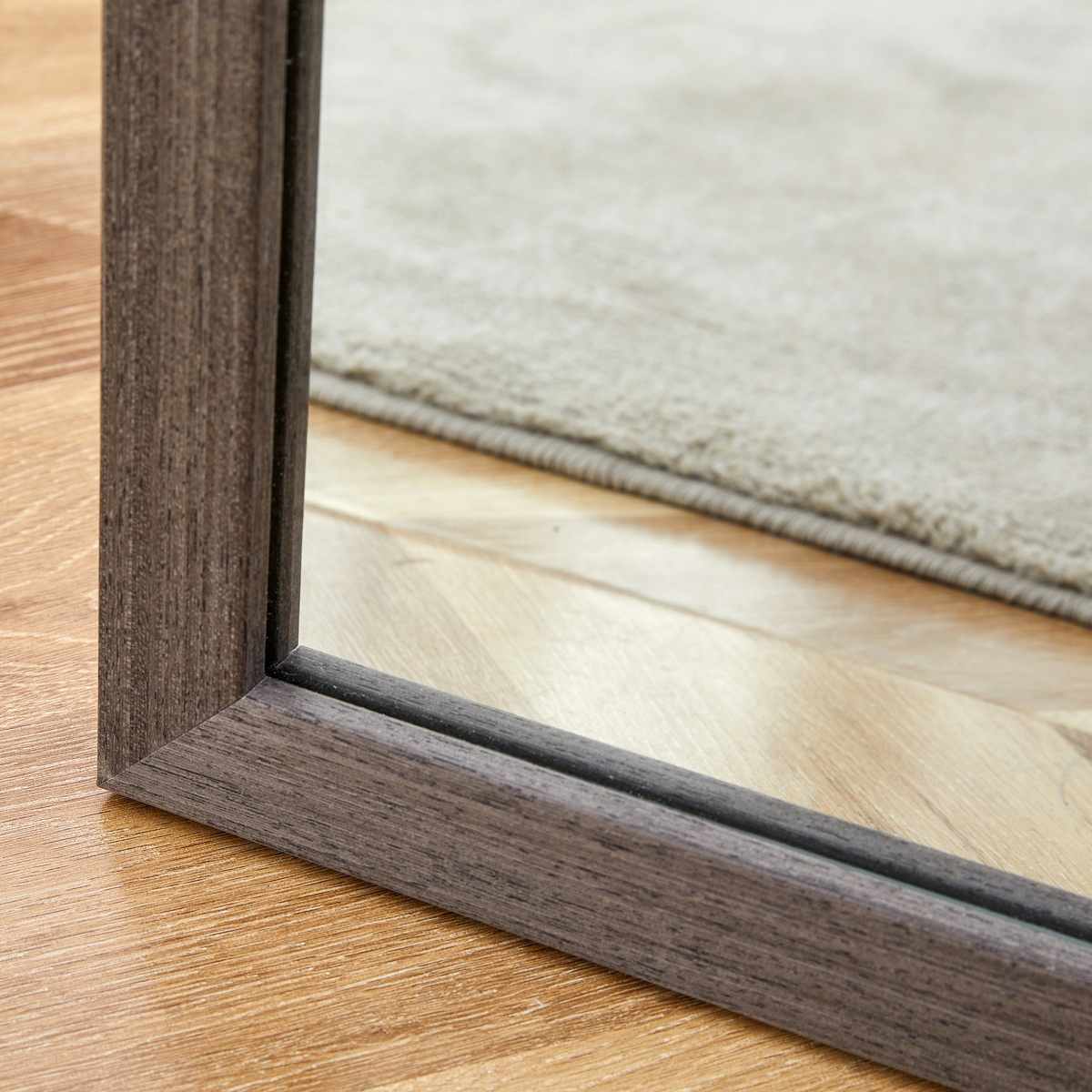 Streamdale Furniture Clear High Definition Wall Mirror with Easy Assembly